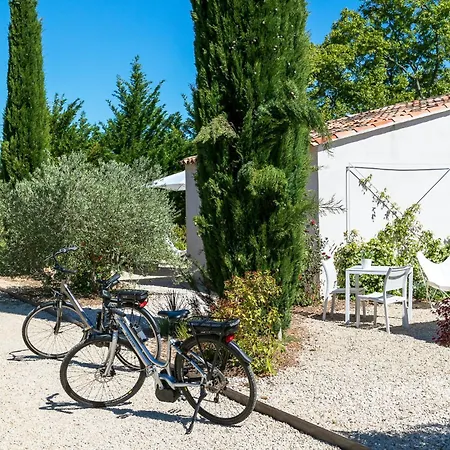 Romantique, Jacuzzi Et Lit D'exception Gasthof Aix-en-Provence