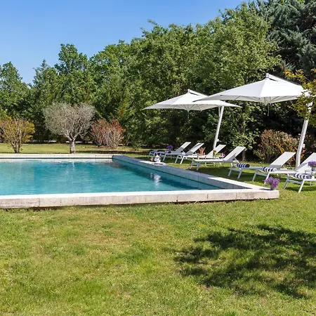 Гостевой дом La Bastide De Damien, 5 Clefs Demeure D'exception Et Table Remarquable Dans Le Guide Teritoria, Jacuzzi Privatif, Cuisine Etoilee Dominique Frerard