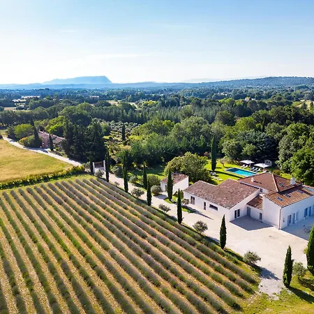 Гостевой дом La Bastide De Damien, 5 Clefs Demeure D'exception Et Table Remarquable Dans Le Guide Teritoria, Jacuzzi Privatif, Cuisine Etoilee Dominique Frerard Экс-ан-Прованс